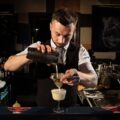 ガールズバーとコンカフェ違いを徹底比較｜時給・仕事内容・働き方の実態