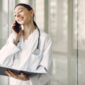 キャバクラで精神的にきつい時の対処法|夜職女性の心の健康を守るために