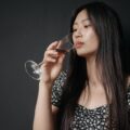 交際クラブで女性が稼げる収入目安は？登録から活動まで完全ガイド