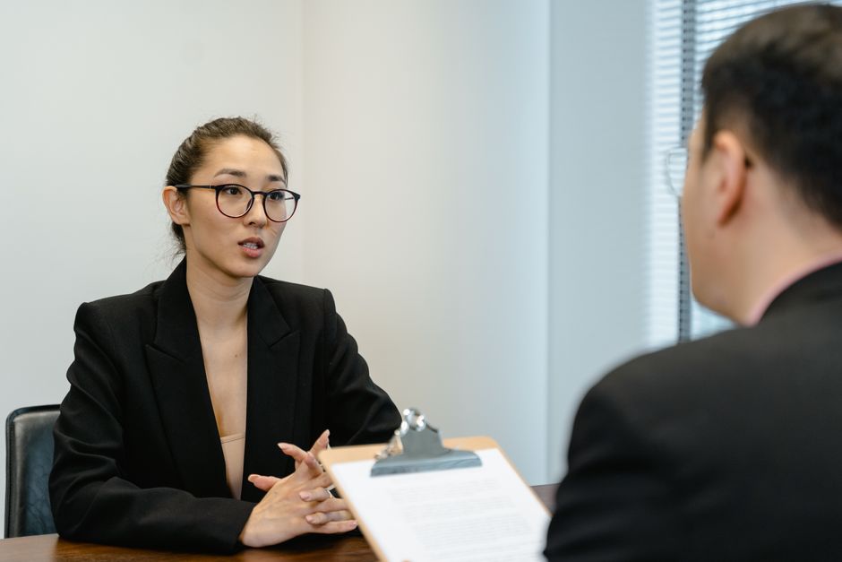夜職のスキルを活かして昼職へ転職!経験を強みに変える方法